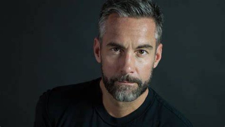 Jay Harrington Biography, Height, Weight, Age, Movies, Wife, Family