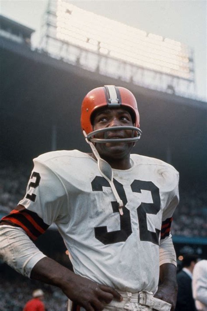 Meet NFL Legend Jim Brown's 38Year Younger Wife of 24 Years & Their 2